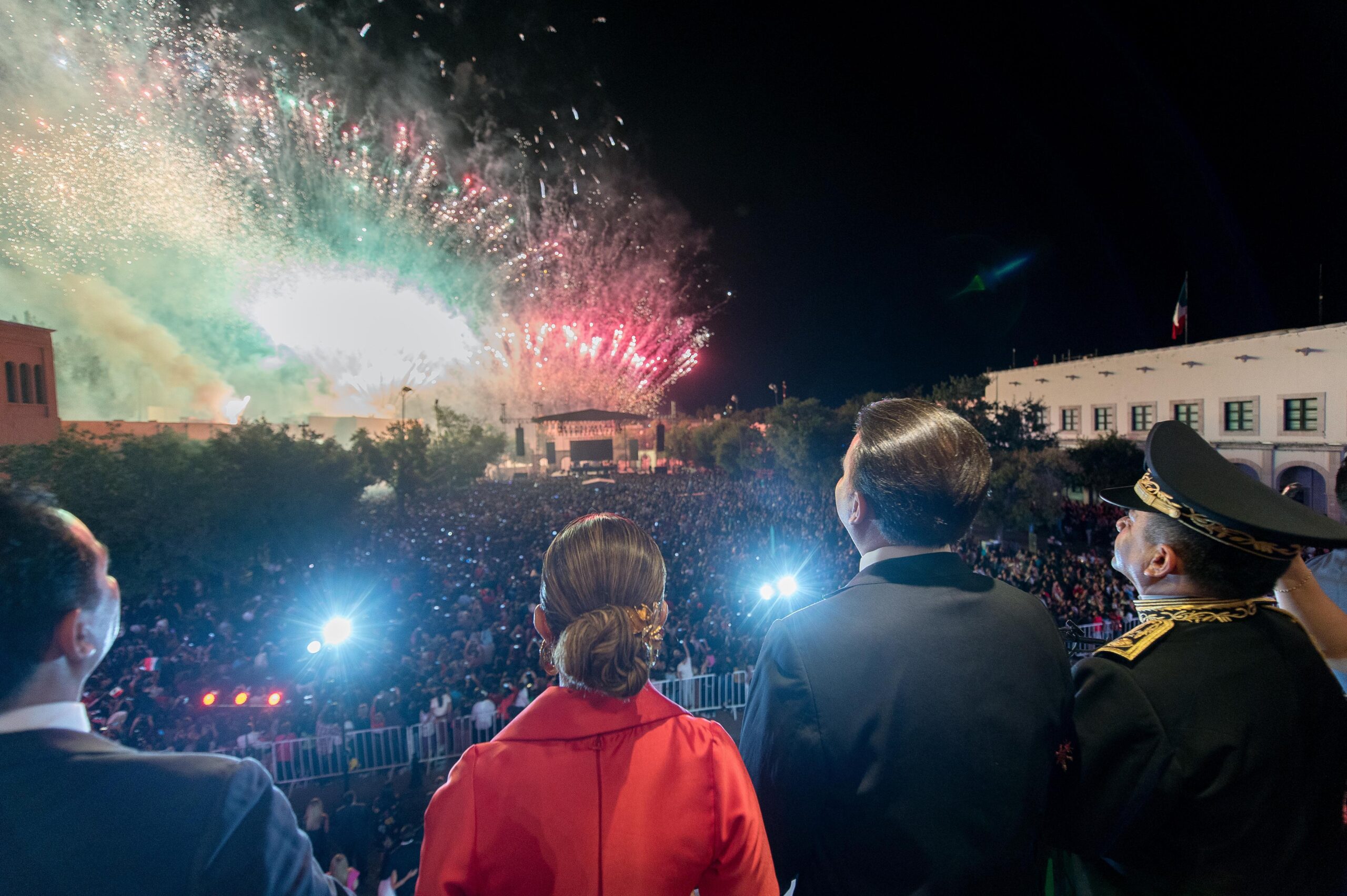 ¡Viva México! Da Esteban el Grito de Independencia en Durango con toda seguridad y armonía.