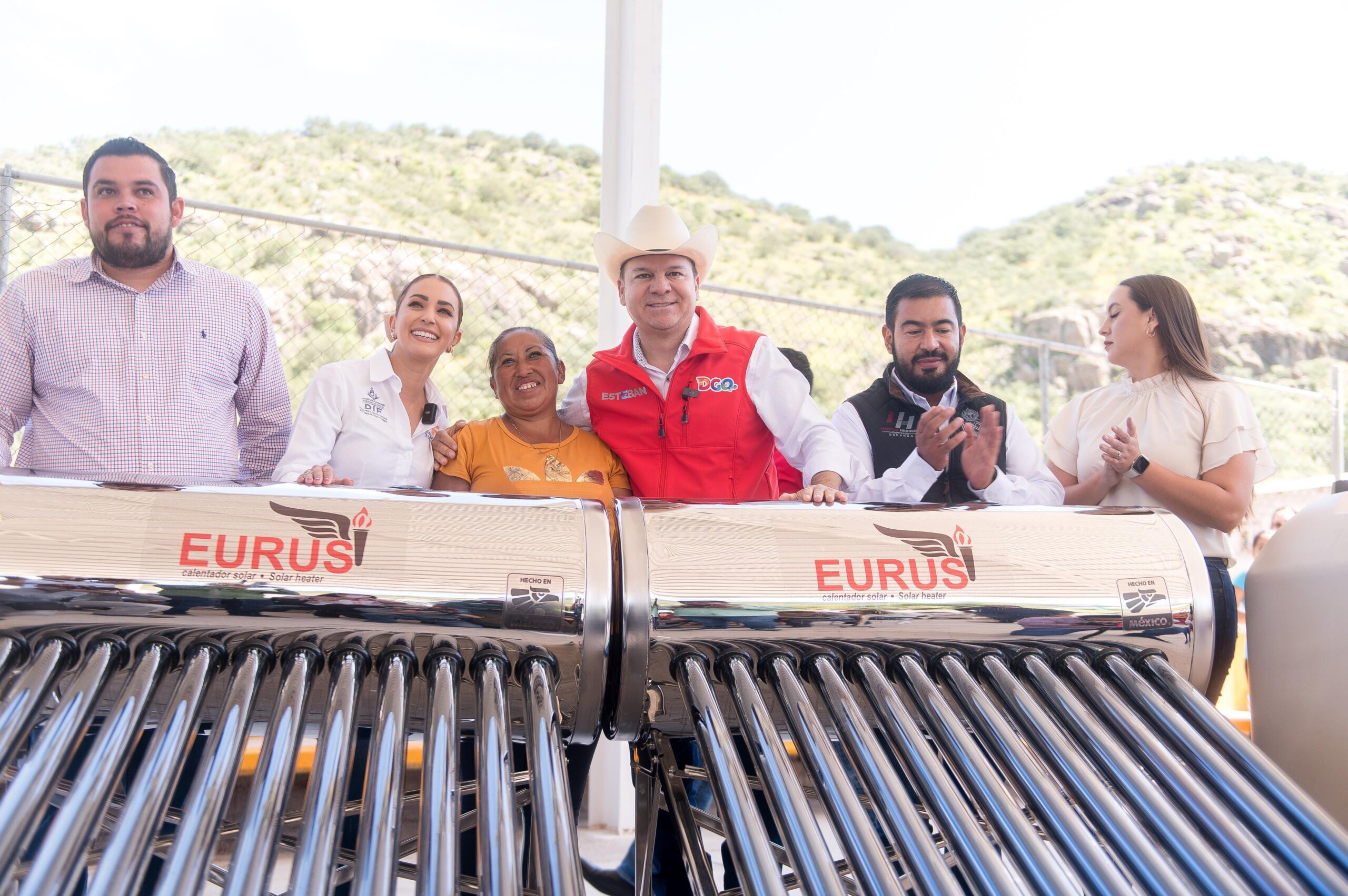 Marisol y Esteban hacen entrega histórica de 38 obras para Guanaceví.